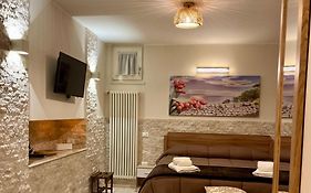 Elegance Home